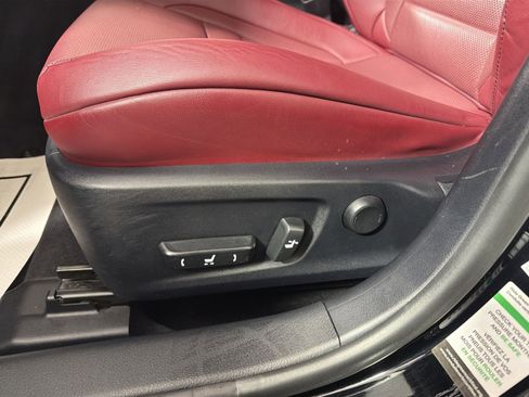 Used 2018 Lexus IS 300 F Sport image 14