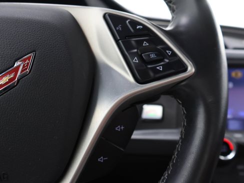 Used 2019 Chevrolet Corvette Stingray Coupe w/ 1LT RWD image 12