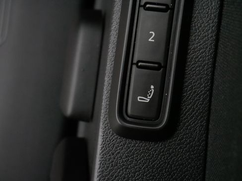 Certified 2021 Volkswagen ID.4 Pro S image 31