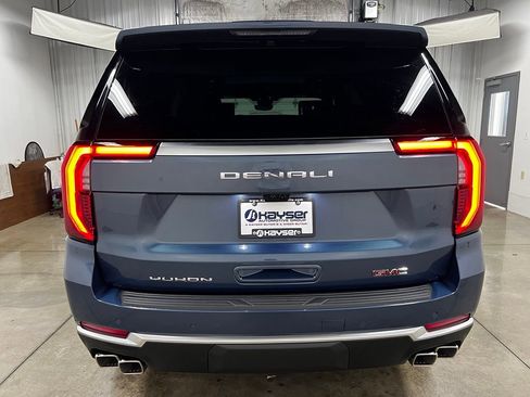 New 2026 GMC Yukon Denali w/ Denali Reserve Package AWD/4WD image 4