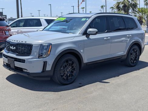 Used 2022 Kia Telluride SX w/ SX Prestige Package AWD/4WD image 5