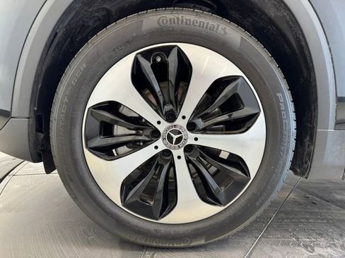 New 2025 Mercedes-Benz GLA 250 image 10