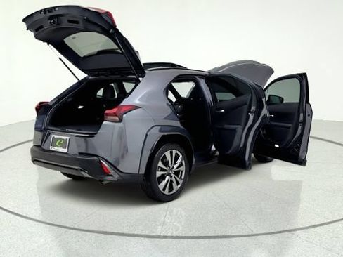 Used 2025 Lexus UX 300h FWD image 18