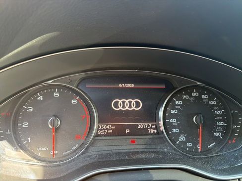 Used 2021 Audi Q5 2.0T Premium w/ Convenience Package AWD/4WD image 2