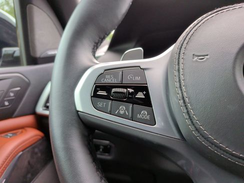 Used 2022 BMW X5 M50i AWD/4WD image 22