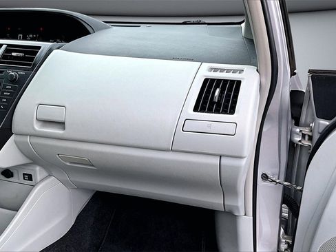 Used 2012 Toyota Prius V Three image 24