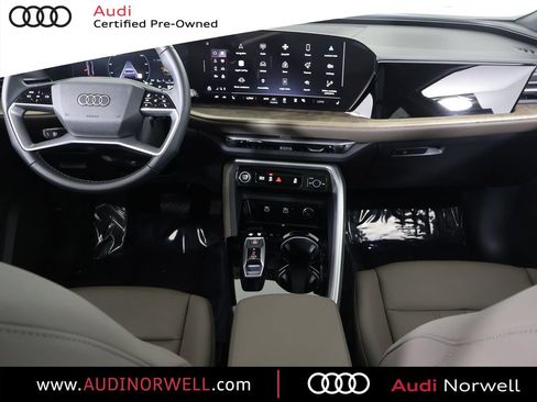 Certified 2025 Audi Q5 Premium w/ Convenience Package AWD/4WD image 25