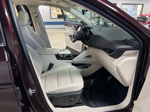 Certified 2022 Buick Envision Avenir w/ Technology Package II image 11