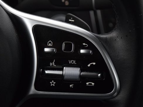 Certified 2022 Mercedes-Benz GLC 300 image 23