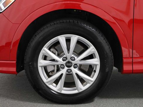 Certified 2025 Audi Q3 2.0T Premium w/ Convenience Package AWD/4WD image 34