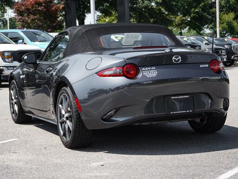 Used 2016 MAZDA MX-5 Miata Grand Touring RWD image 8