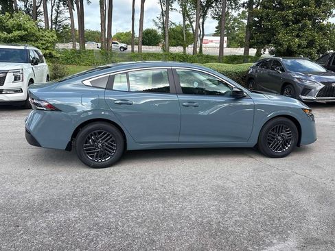New 2026 Nissan Sentra SV w/ Floor Mat Package FWD image 8