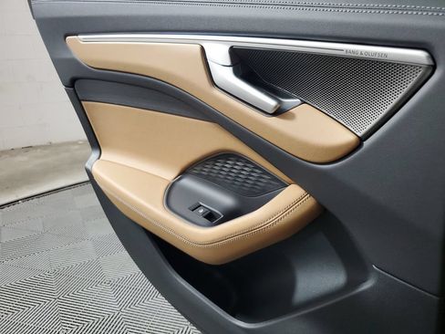 New 2026 Audi A6 Premium Plus AWD/4WD image 18