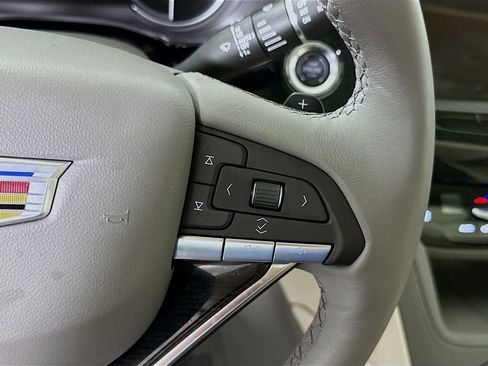 Used 2025 Cadillac XT6 Premium Luxury w/ LPO, Floor Liner Package AWD/4WD image 24