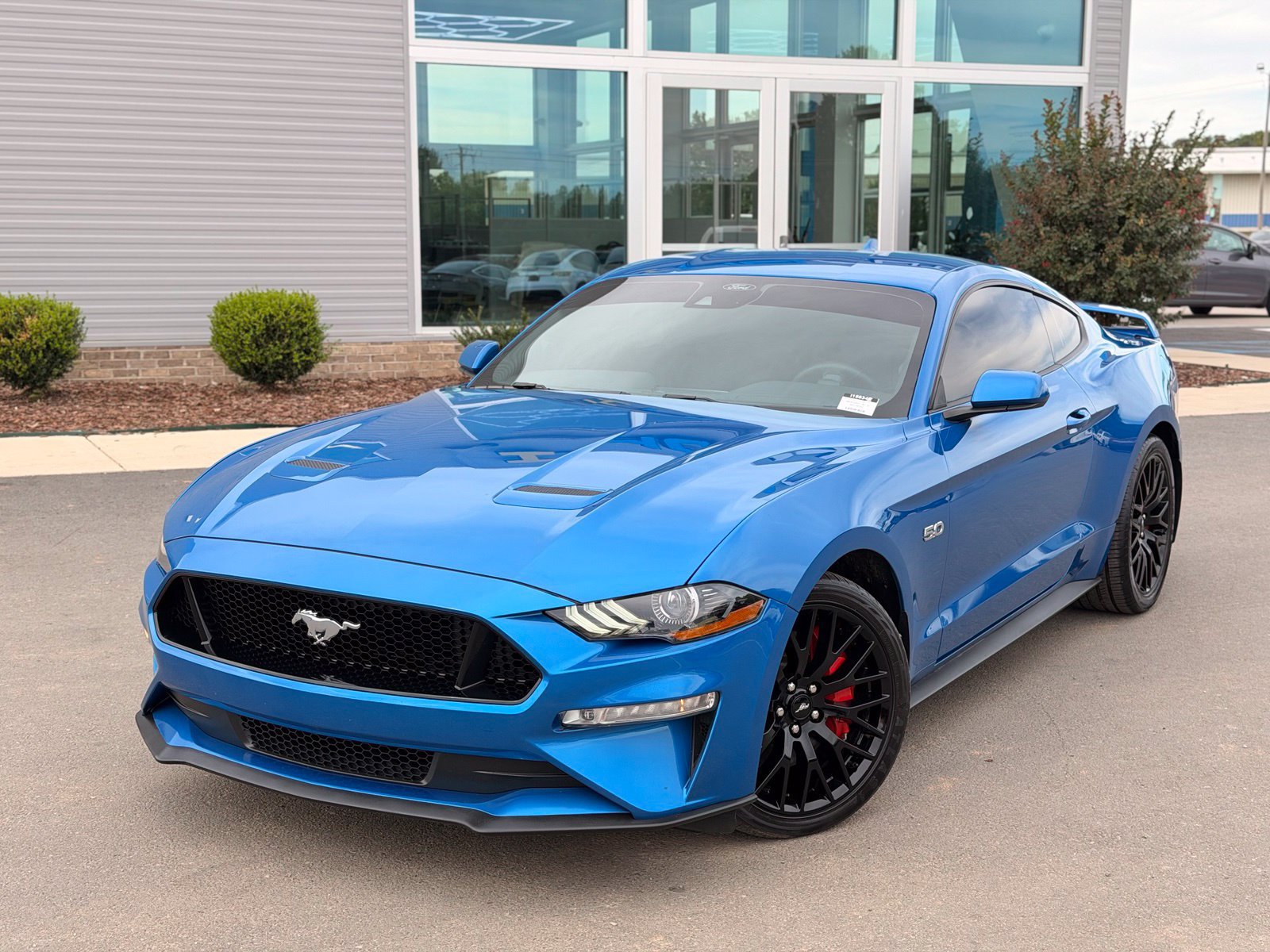 Used 2021 Ford Mustang GT Premium w/ Ford Safe & Smart Package RWD image 4