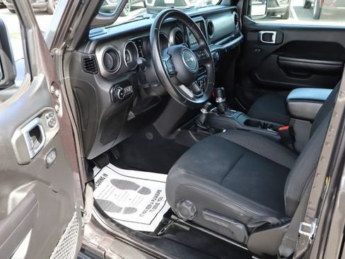 Used 2021 Jeep Wrangler Unlimited Sport AWD/4WD image 10