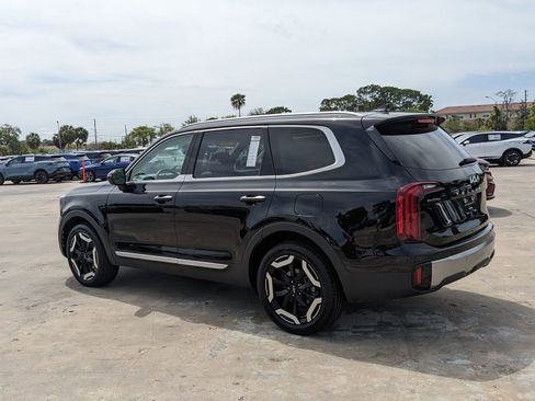 Used 2025 Kia Telluride S AWD/4WD image 6