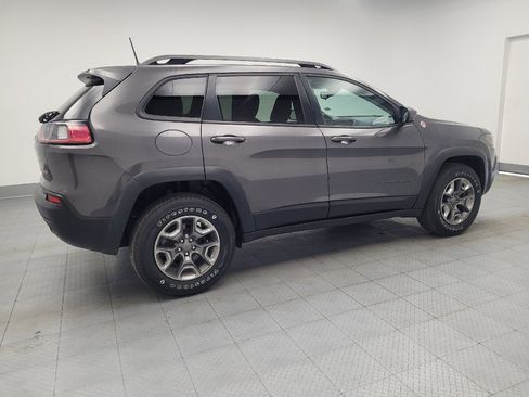 Used 2019 Jeep Cherokee Trailhawk AWD/4WD image 10