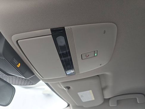 Used 2023 Nissan Ariya AWD image 44