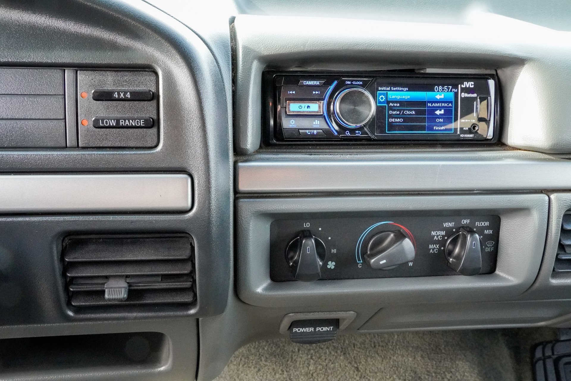 Used 1993 Ford Bronco Custom AWD/4WD image 15
