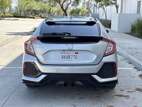Used 2018 Honda Civic Sport image 4