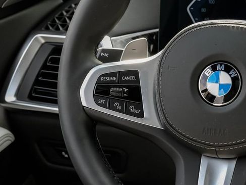 Used 2026 BMW X5 xDrive40i w/ M Sport Package AWD/4WD image 23
