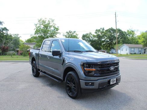 New 2026 Ford F150 XLT w/ Equipment Group 302A MID AWD/4WD image 3