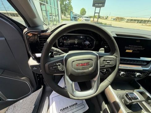 New 2026 GMC Sierra 1500 SLT AWD/4WD image 17