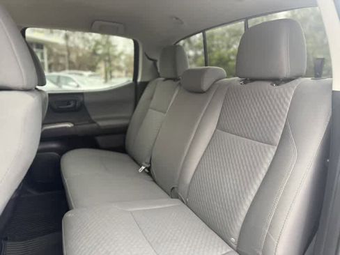 Used 2020 Toyota Tacoma SR5 image 15