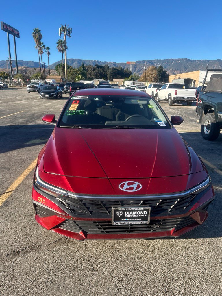 Used 2024 Hyundai Elantra SEL FWD image 12