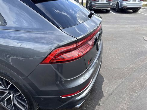 Used 2022 Audi SQ8 Prestige image 11