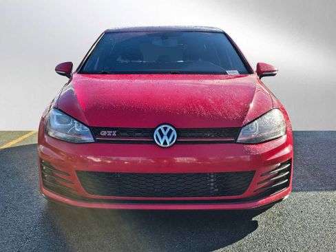 Used 2016 Volkswagen GTI SE image 8