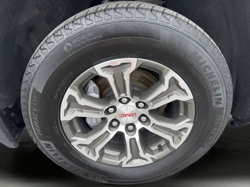 Used 2024 GMC Sierra 1500 SLT AWD/4WD image 30