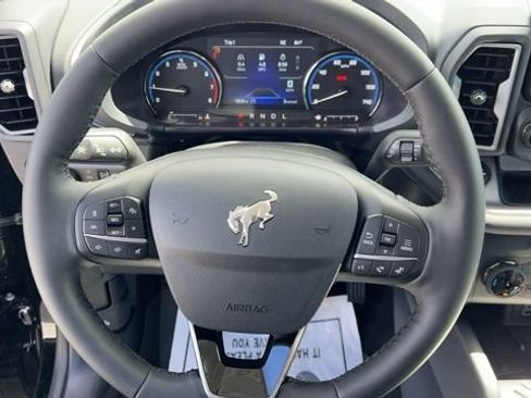 New 2024 Ford Bronco Sport Outer Banks w/ Tech Package AWD/4WD image 10