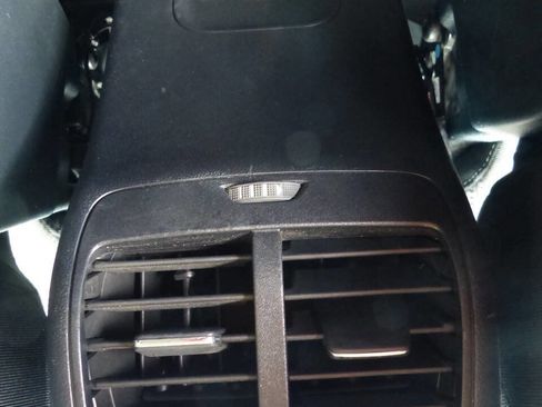 Used 2020 Ford Escape SE image 36