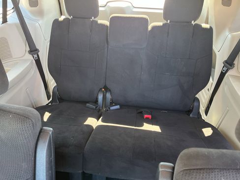 Used 2011 Dodge Grand Caravan Mainstreet w/ PWR Convenience Group image 26