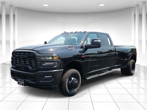 New 2026 RAM 3500 Tradesman AWD/4WD image 7