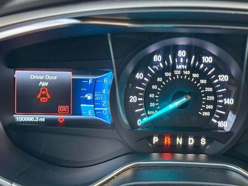 Used 2014 Ford Fusion SE w/ Equipment Group 202A image 15