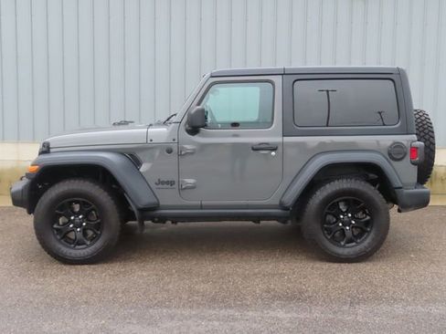 Used 2020 Jeep Wrangler Sport AWD/4WD image 8