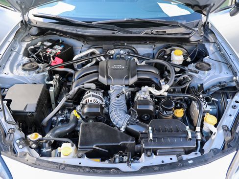 Used 2024 Toyota GR86 Premium RWD image 16