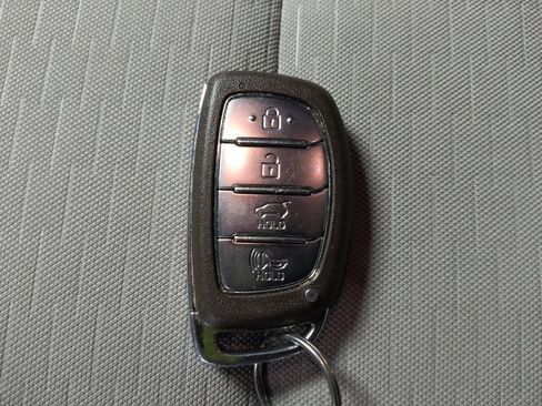 Used 2021 Hyundai Tucson Value FWD image 32