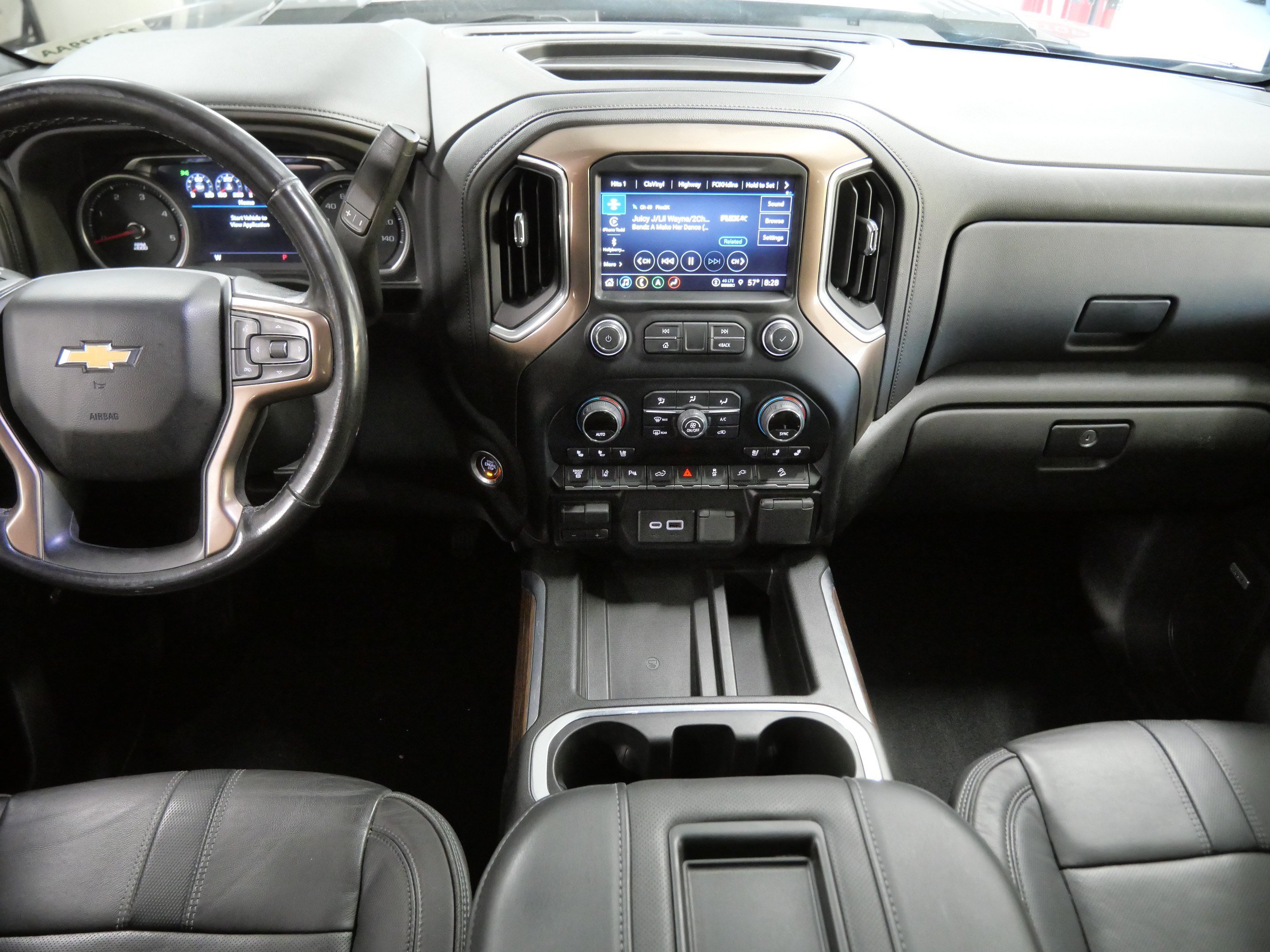 Used 2022 Chevrolet Silverado 3500 High Country w/ Z71 Off-Road Package AWD/4WD image 10