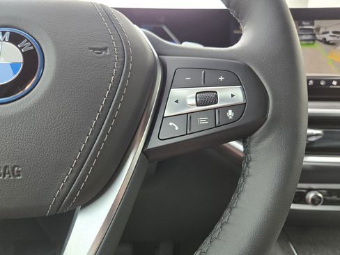 New 2026 BMW X5 xDrive50e w/ Executive Package image 31