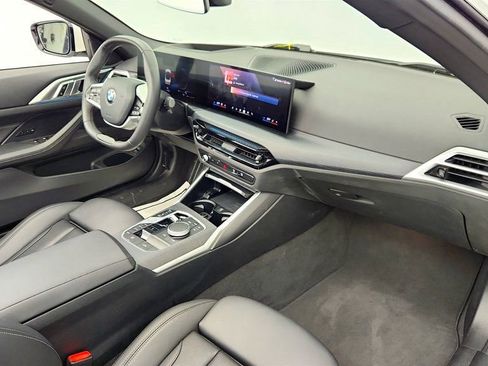 Used 2025 BMW 430i Convertible image 25