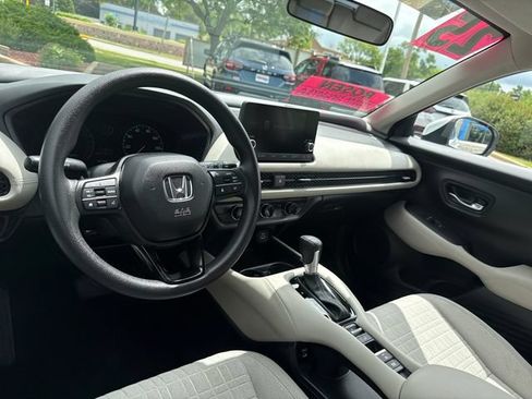 Certified 2025 Honda HR-V LX image 23