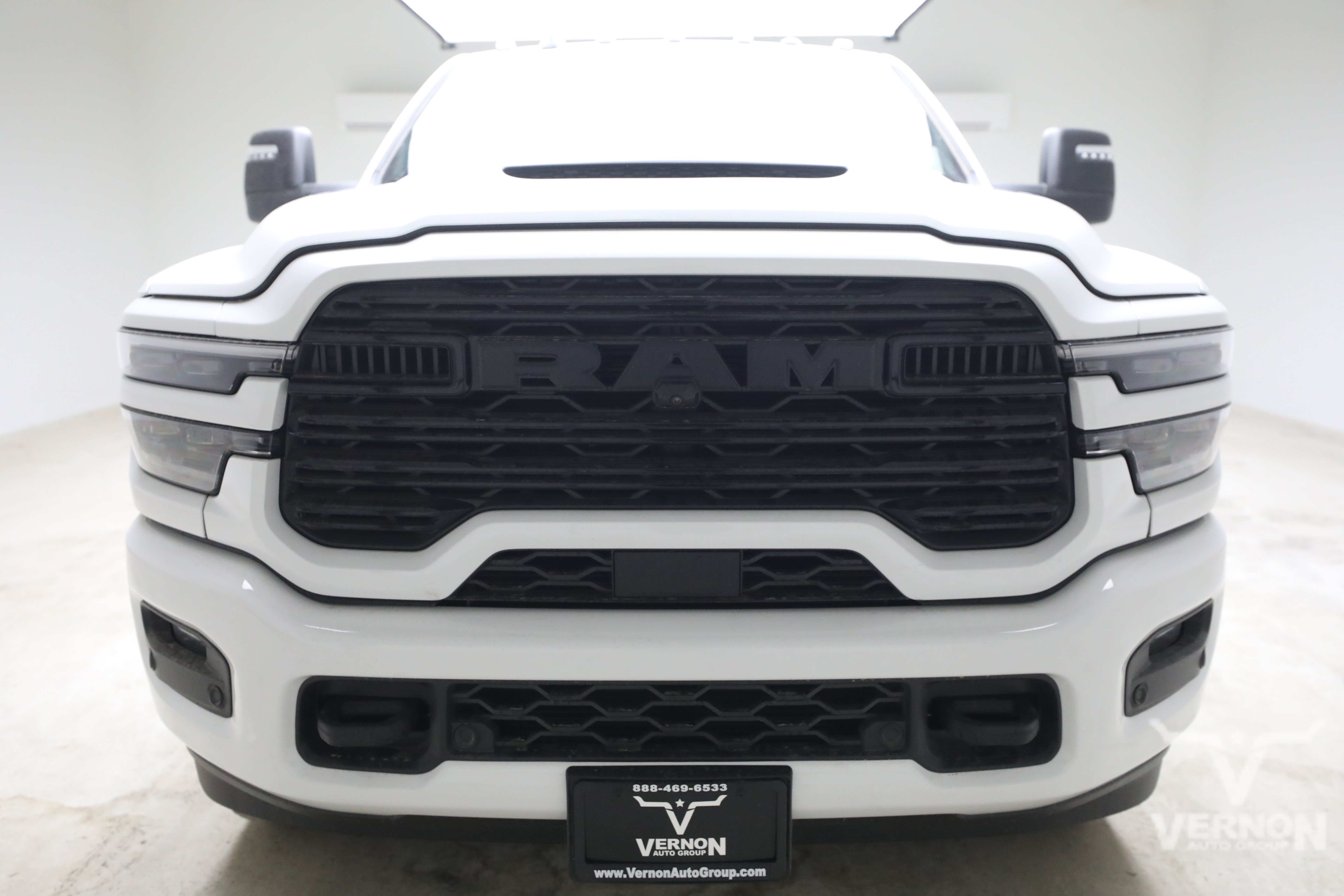 New 2027 RAM 3500 Laramie AWD/4WD image 8