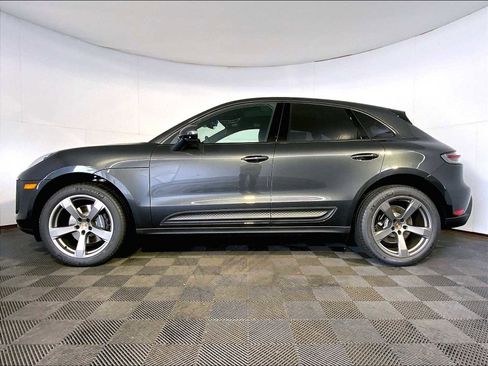 New 2025 Porsche Macan image 2