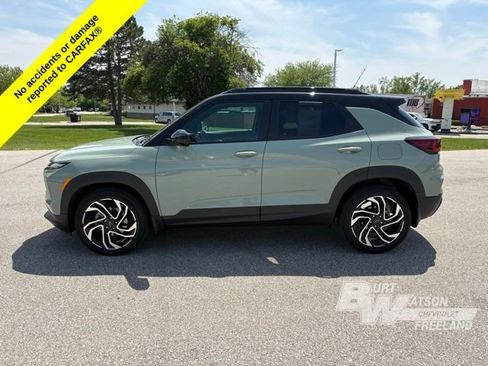 Used 2024 Chevrolet TrailBlazer RS w/ Convenience Package FWD image 3