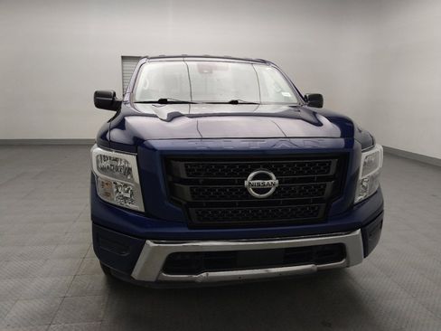 Used 2022 Nissan Titan SV image 14