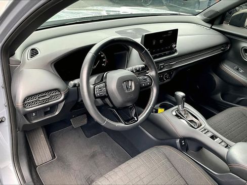 Used 2024 Honda HR-V Sport image 17
